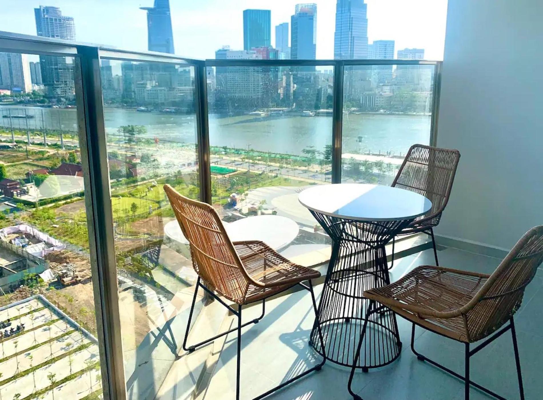 The Opera Apartment Cental Saigon Free Pool-Gym-Sauna Room- Golf Mini Ciudad Ho Chi Minh  Exterior foto