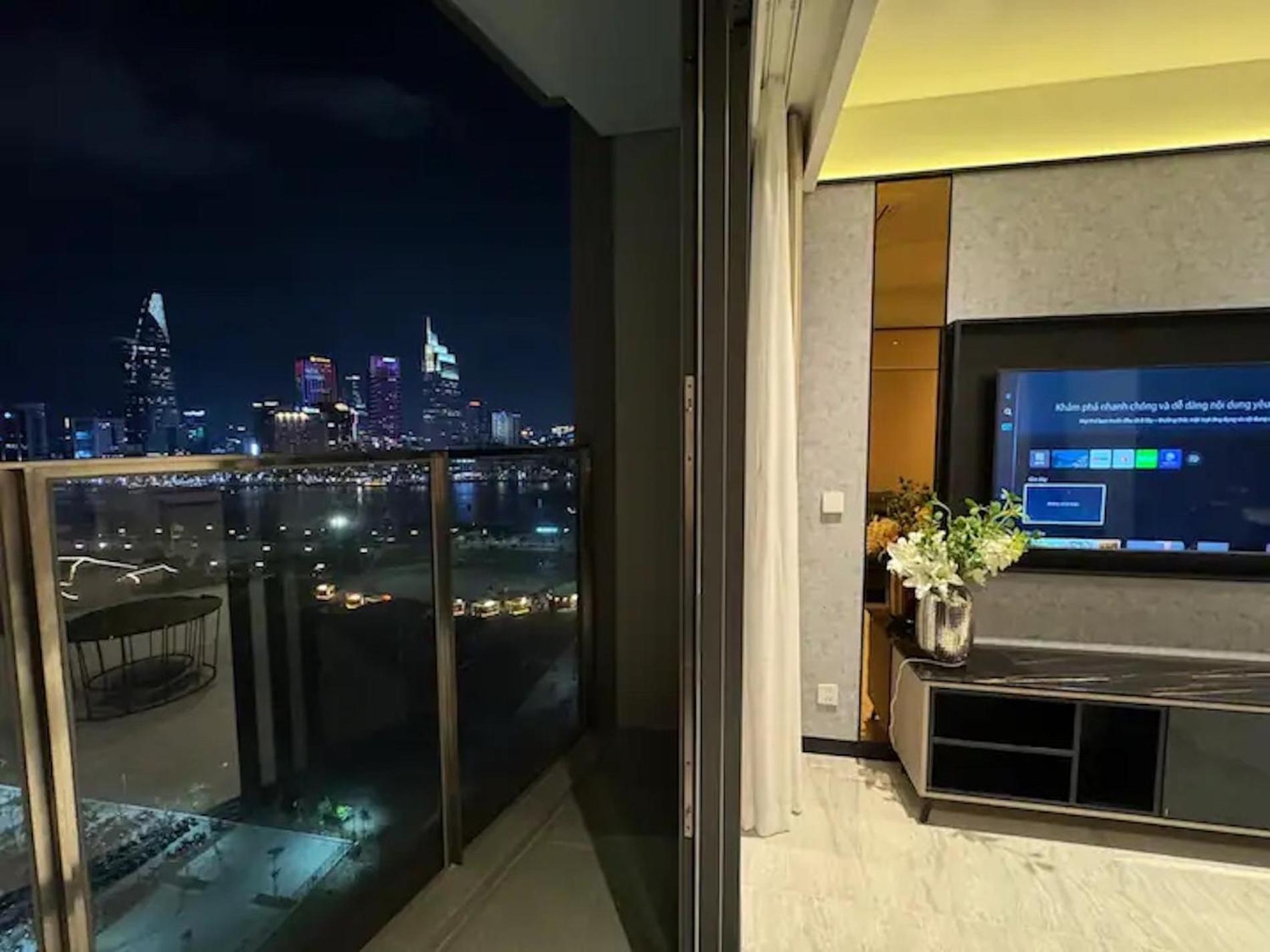 The Opera Apartment Cental Saigon Free Pool-Gym-Sauna Room- Golf Mini Ciudad Ho Chi Minh  Exterior foto