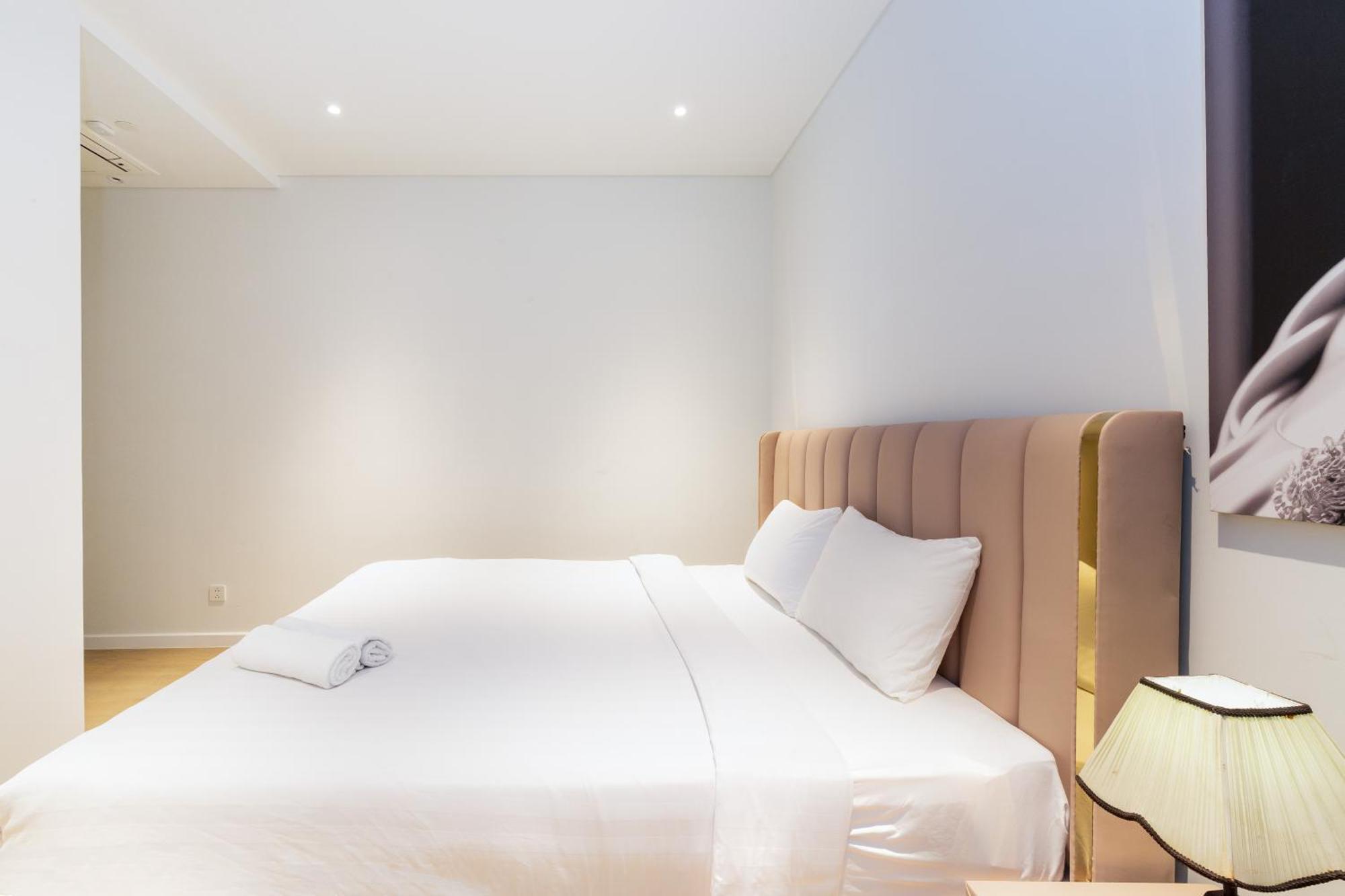 The Opera Apartment Cental Saigon Free Pool-Gym-Sauna Room- Golf Mini Ciudad Ho Chi Minh  Exterior foto
