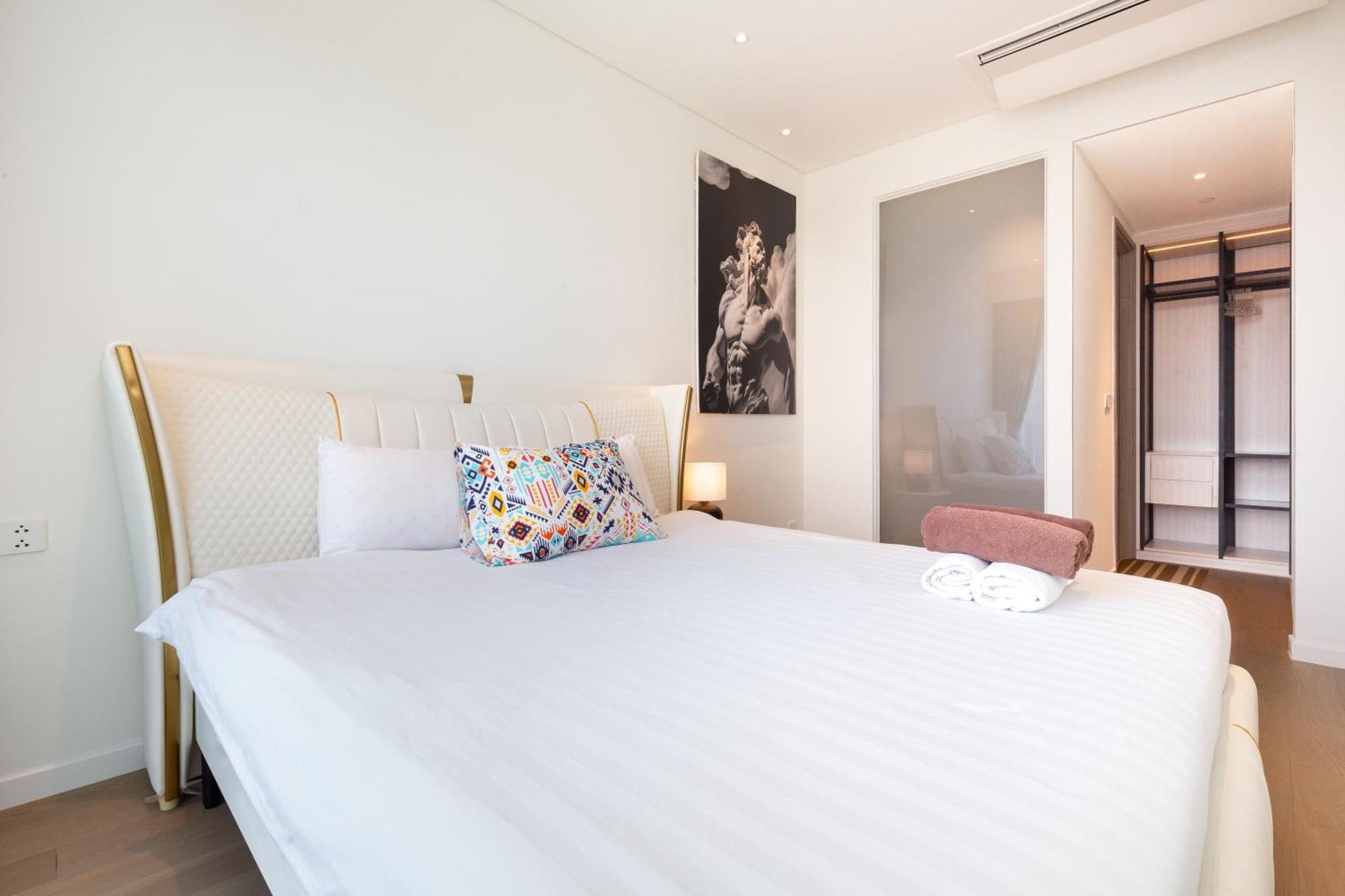 The Opera Apartment Cental Saigon Free Pool-Gym-Sauna Room- Golf Mini Ciudad Ho Chi Minh  Exterior foto
